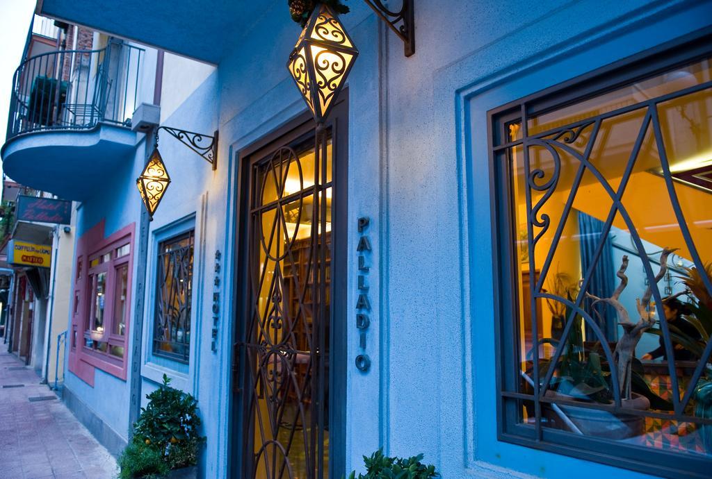 Hotel Palladio จีอาร์ดีนี นักซอส ภายนอก รูปภาพ