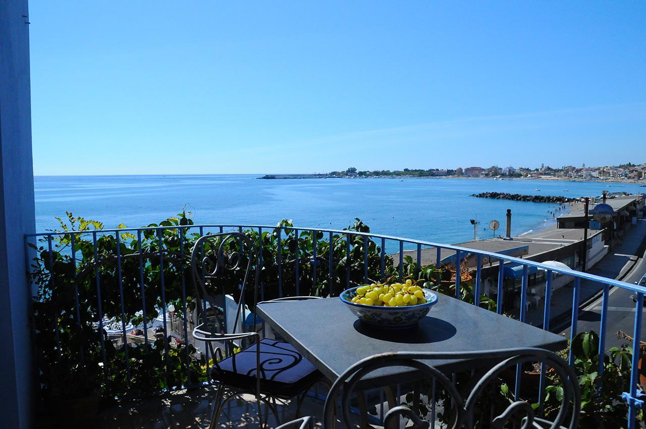 Hotel Palladio จีอาร์ดีนี นักซอส ภายนอก รูปภาพ