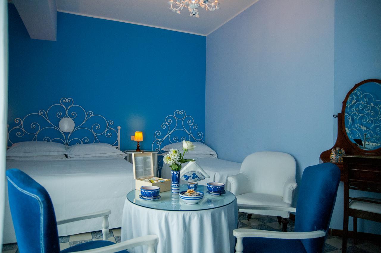 Hotel Palladio จีอาร์ดีนี นักซอส ภายนอก รูปภาพ